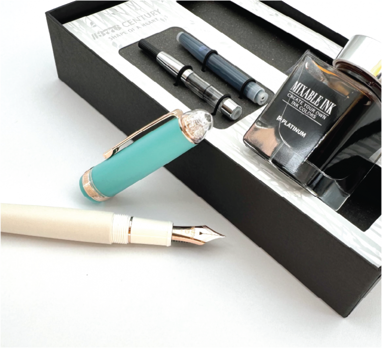 Platinum LE 3776 Century Shape of Heart Bluebird Fountain Pen