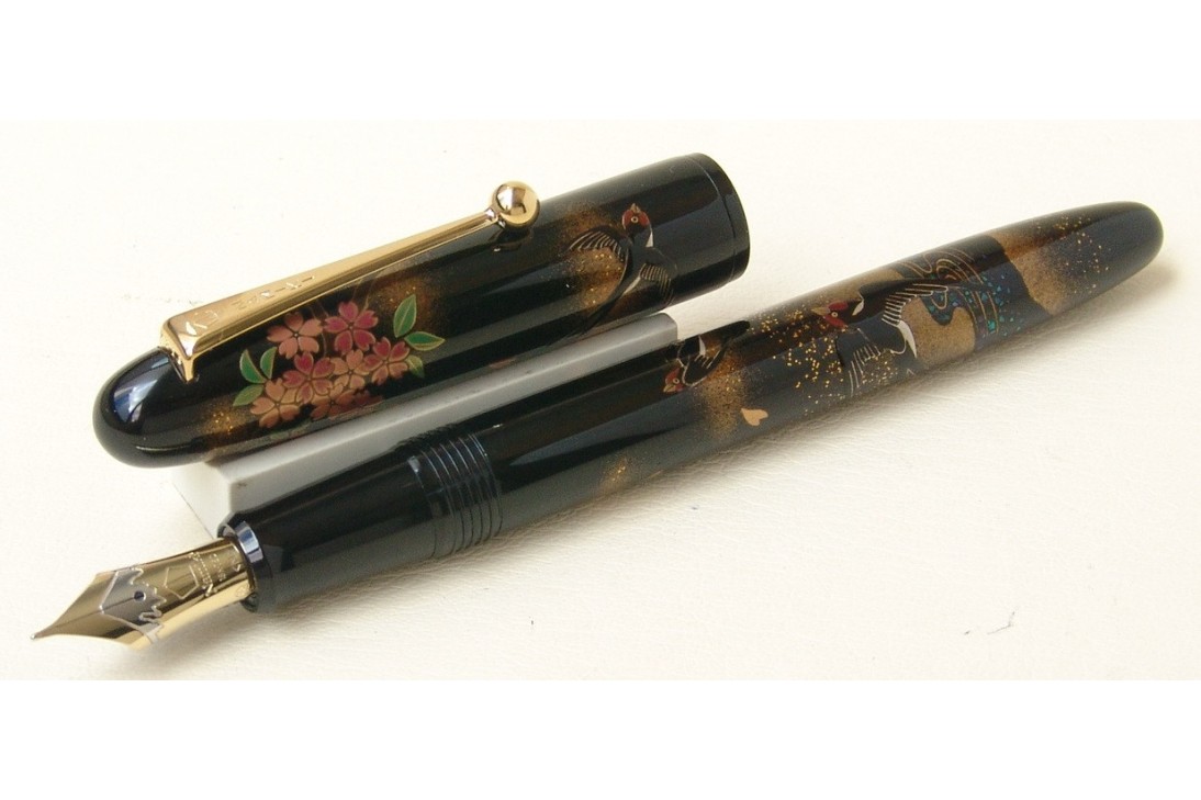 Namiki Yukari size Maki-e Swallows with Cherry Blossom Fountain Pen