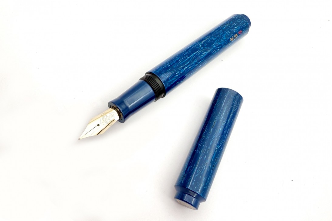 AP Limited Edition Urushi Lacquer Art Midnight Blue Fountain Pen