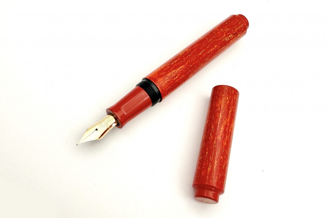 AP Limited Edition Urushi Lacquer Art Red Earth Fountain Pen