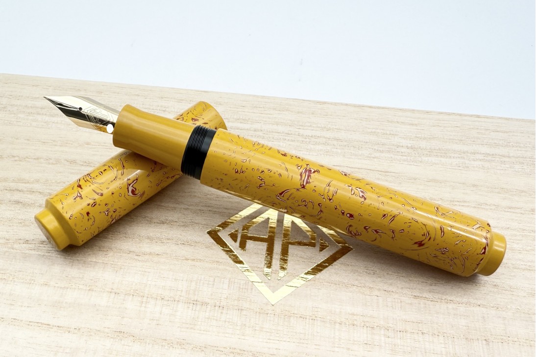 AP Limited Edition Urushi Lacquer Art Sunshine Fountain Pen