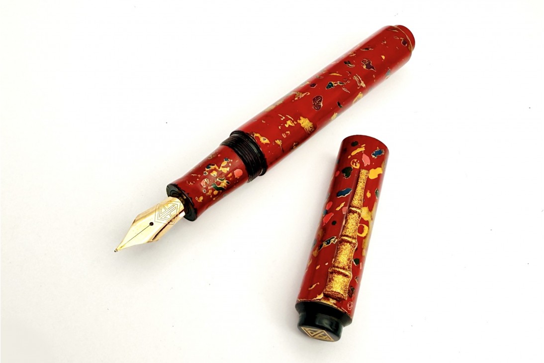 AP Limited Edition Urushi Lacquer Art The Magical Urushi Red Fountain Pen