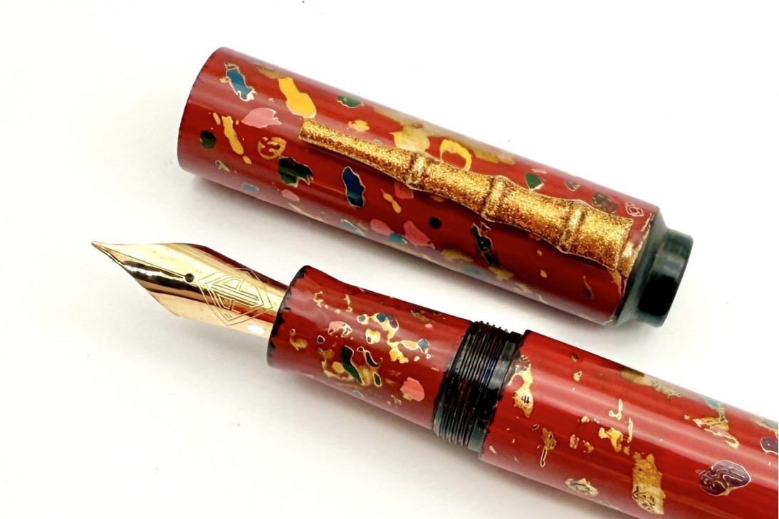 AP Limited Edition Urushi Lacquer Art The Magical Urushi Red Fountain Pen