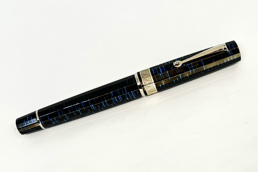 Armando Simoni Club Limited Edition Gladiatore Medio Blue Skyscraper Fountain Pen