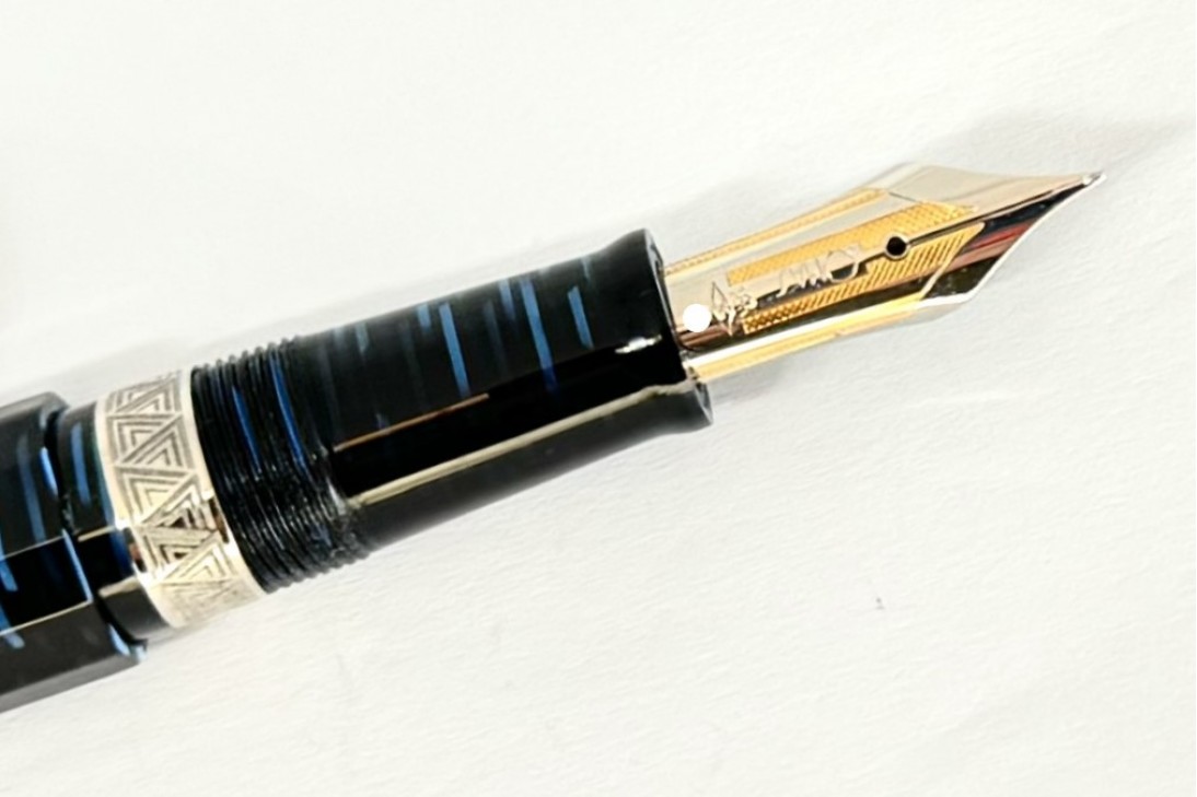 Armando Simoni Club Limited Edition Gladiatore Medio Blue Skyscraper Fountain Pen