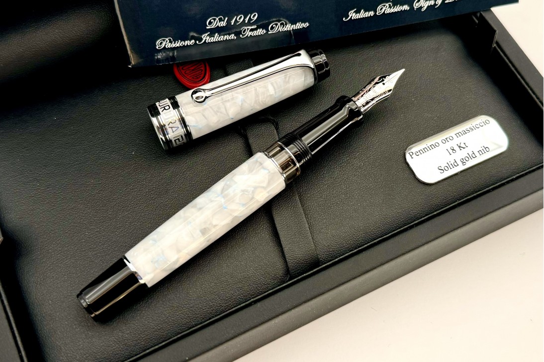 Aurora Limited Edition Optima 366 Calendar Bianca 2024 Fountain Pen