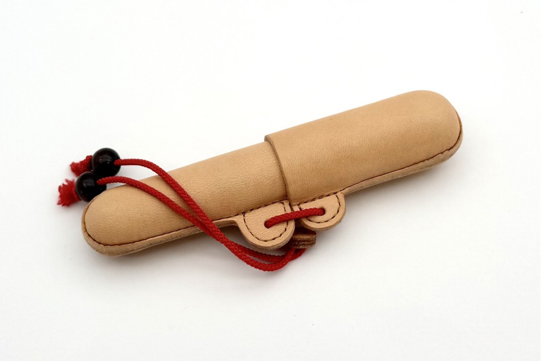 Nakaya Leather Pen Case with Akane Red String