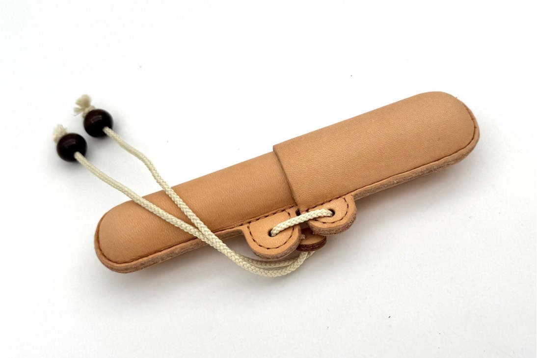 Nakaya Leather Pen Case with Ivory String