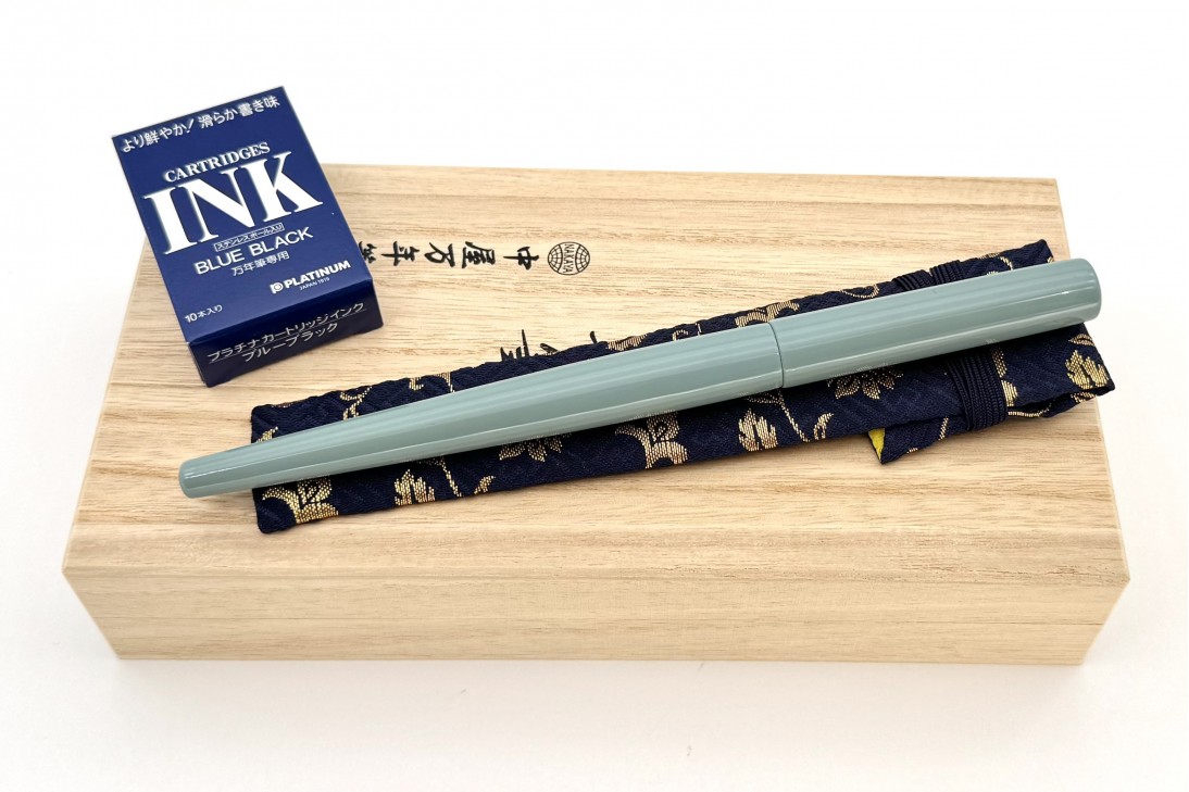 Nakaya Desk Pen Ama-iro Fountain Pen