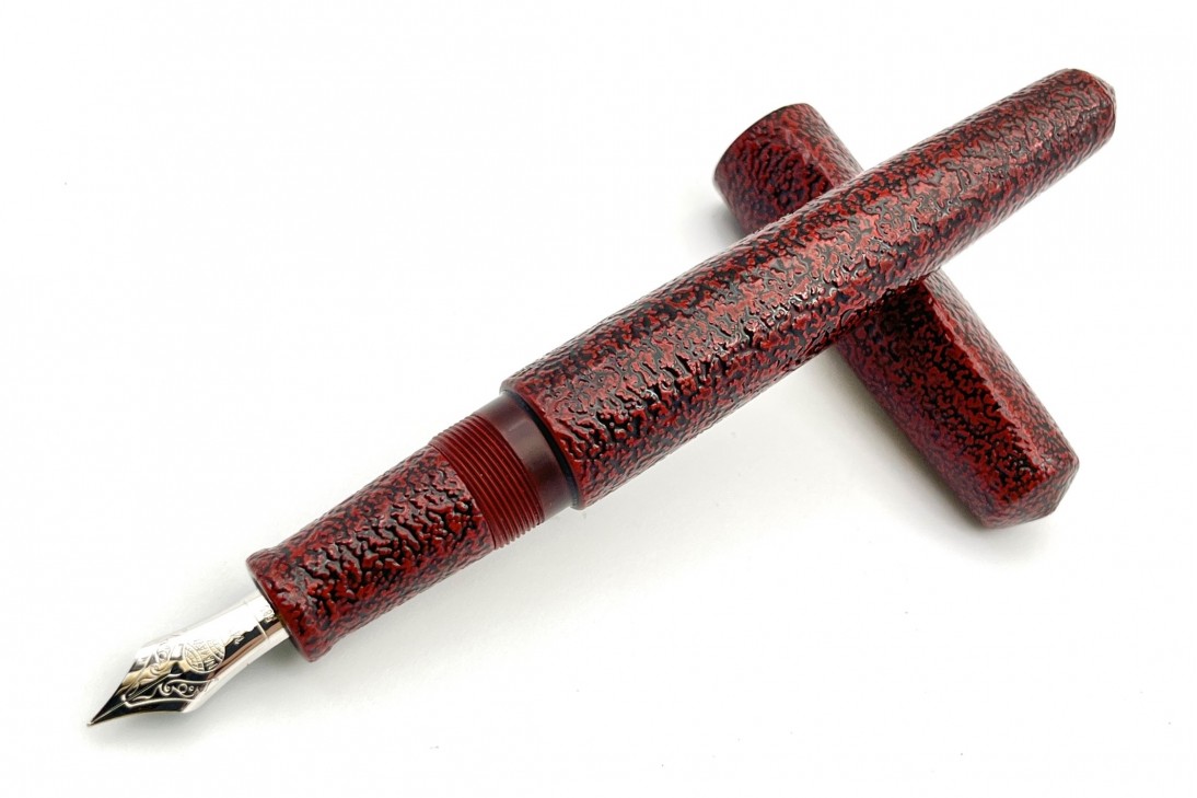 Nakaya Dorsal Fin Version 1 Ishime Kanshitsu Aka Tamenuri Fountain Pen