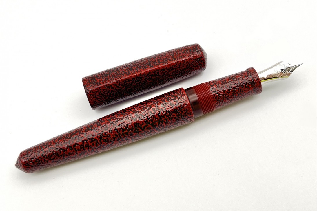 Nakaya Dorsal Fin Version 1 Ishime Kanshitsu Aka Tamenuri Fountain Pen