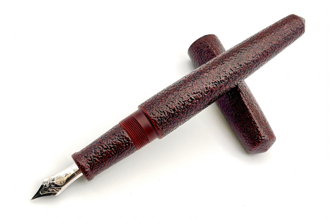 Nakaya Dorsal Fin Version 1 Ishime Kanshitsu Kuro Tamenuri Fountain Pen