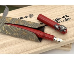 Nakaya Piccolo Long Writer Shu Fountain Pen with Fumigated Sea Turtle Stopper