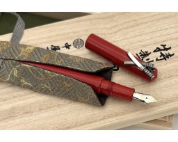 Nakaya Piccolo Long Writer Shu Fountain Pen with Fumigated Small Sword Stopper