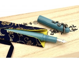 Nakaya Portable Writer Ama-Iro Fountain Pen with Snake Stopper with Emerald Eyes