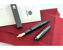 Namiki Emperor Size Black Urushi Fountain Pen