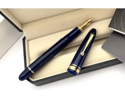 Omas Ogiva Blu Fountain Pen with Gold Trim