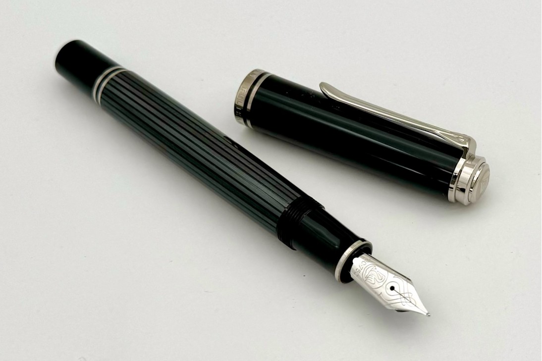 Pelikan Souveran M805 Anthracite Stresemann Fountain Pen