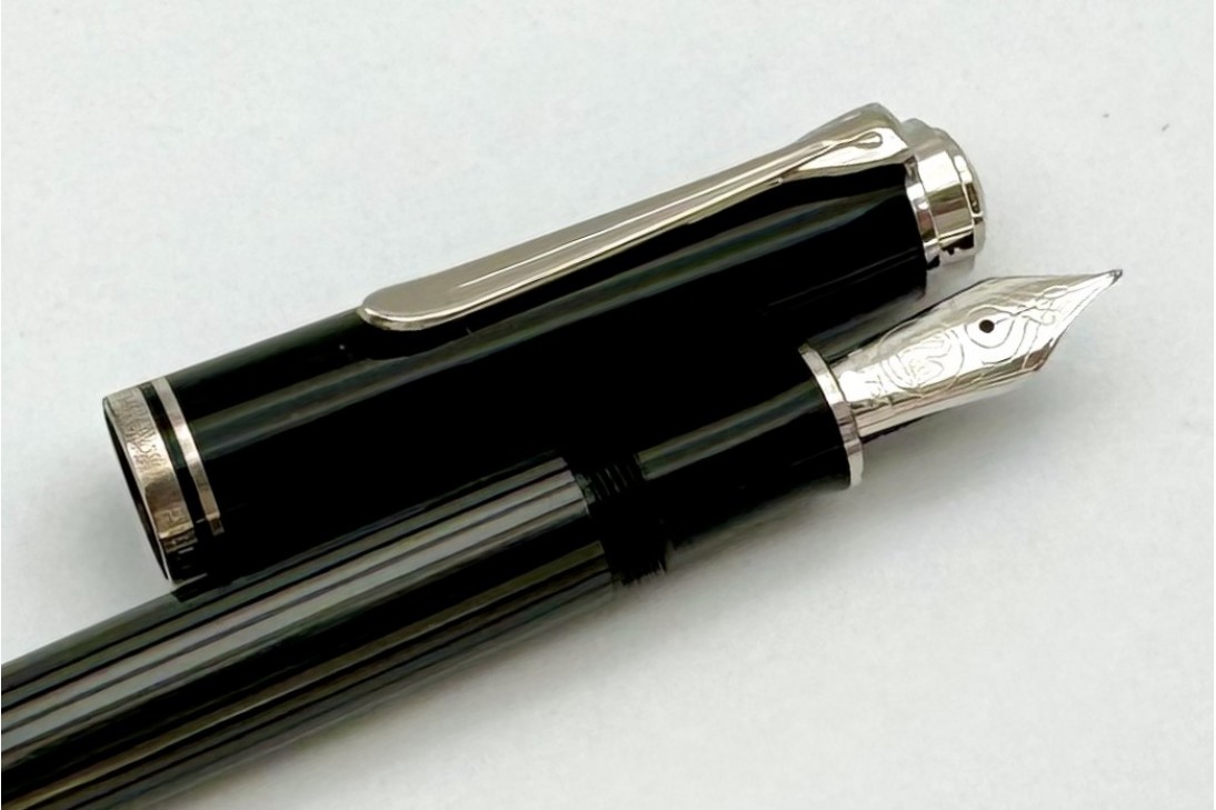 Pelikan Souveran M805 Anthracite Stresemann Fountain Pen