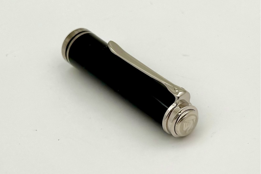 Pelikan Souveran M805 Anthracite Stresemann Fountain Pen