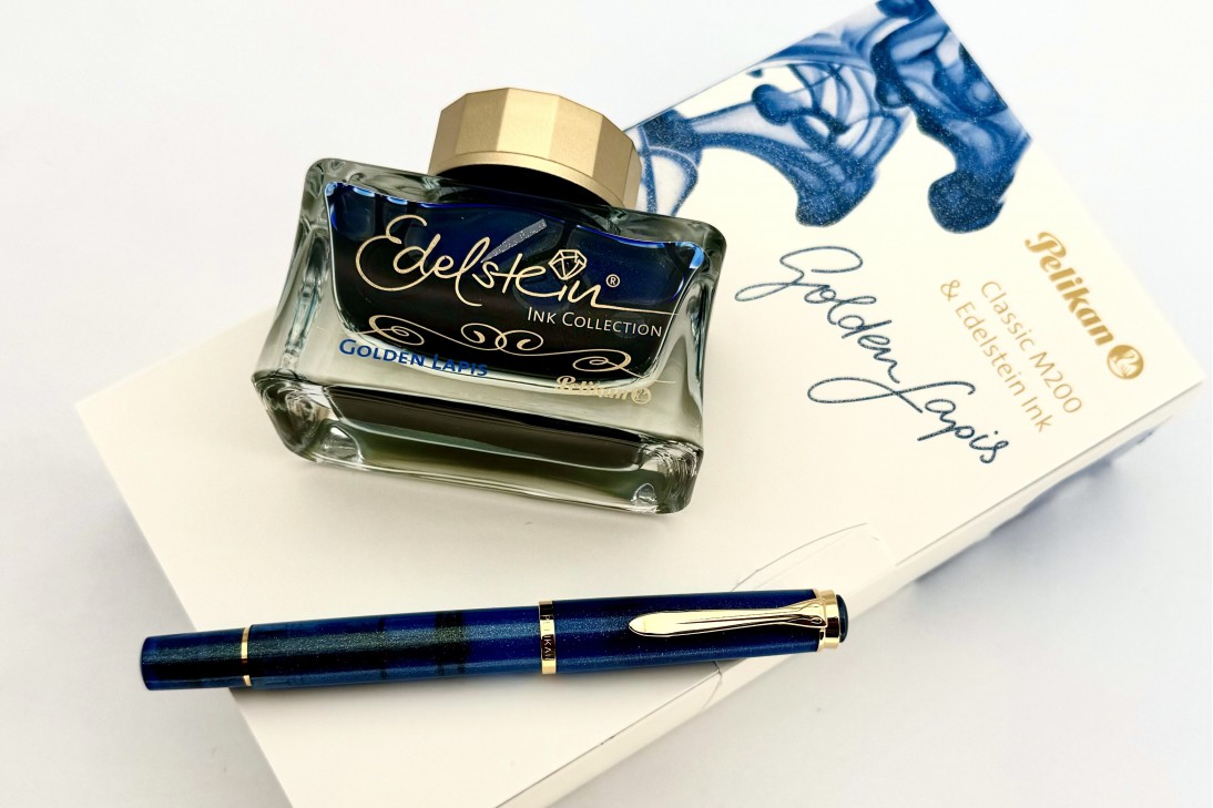 Pelikan Special Edition Classic M200 Golden Lapis Fountain Pen Set