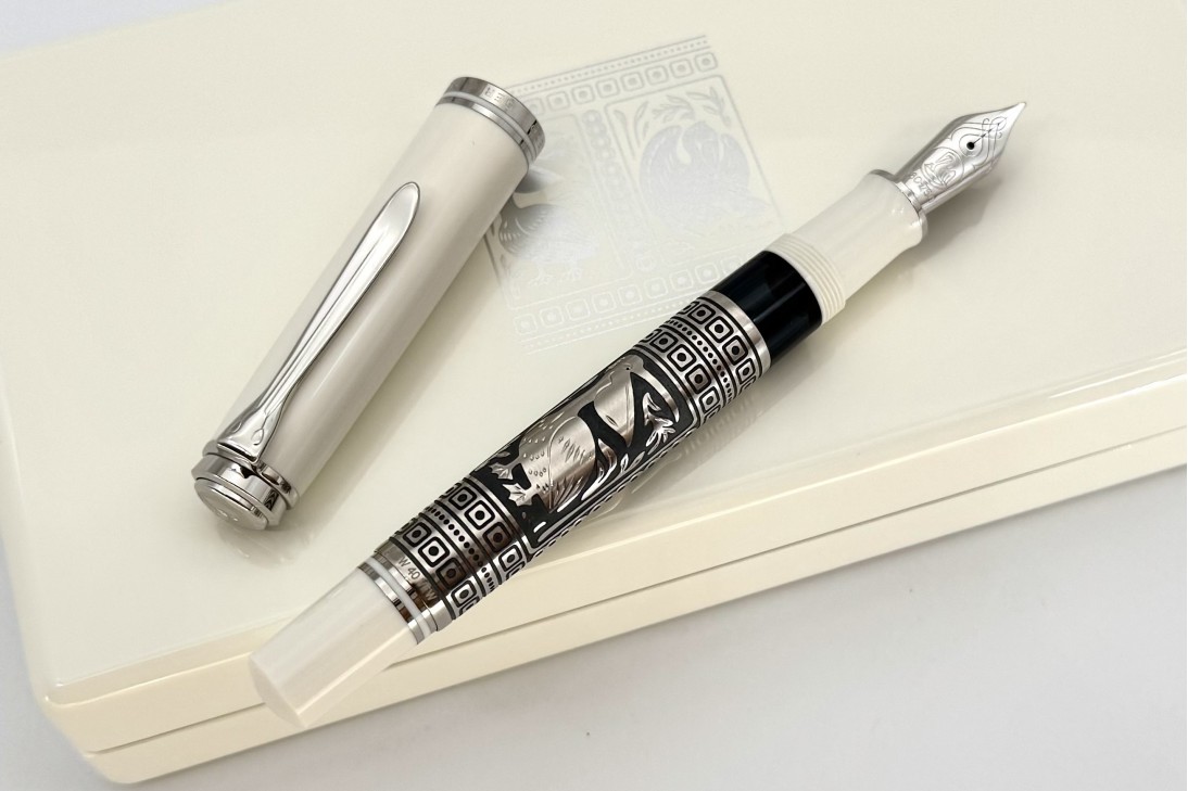 Pelikan Special Edition M910 Toledo White Fountain Pen