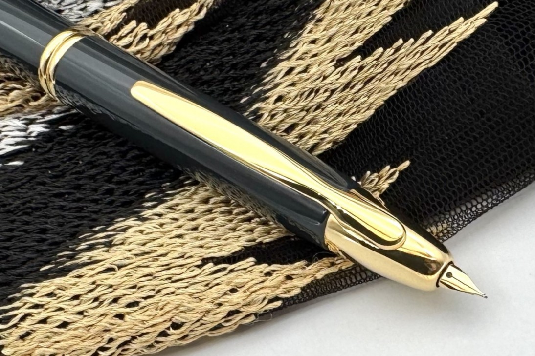 Pilot Capless Grey Gold FP