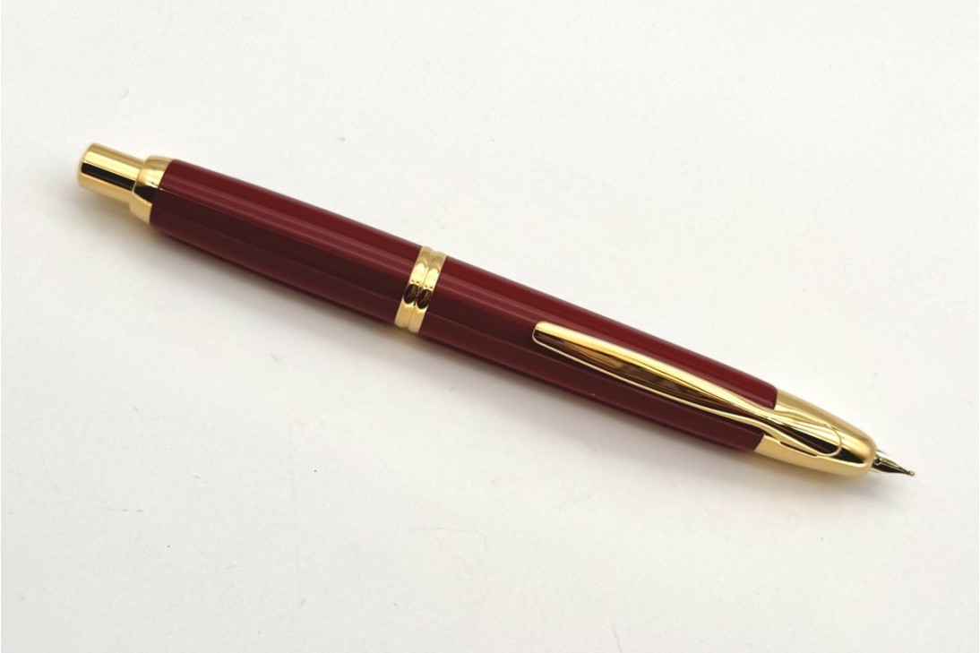 Pilot Capless Red Gold FP