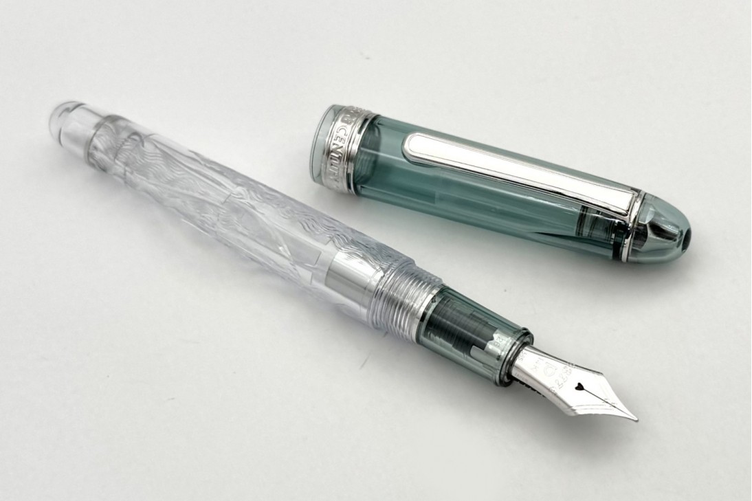 Platinum Limited Edition 3776 Century Fuji Unkei Kinu-Gumo Fountain Pen