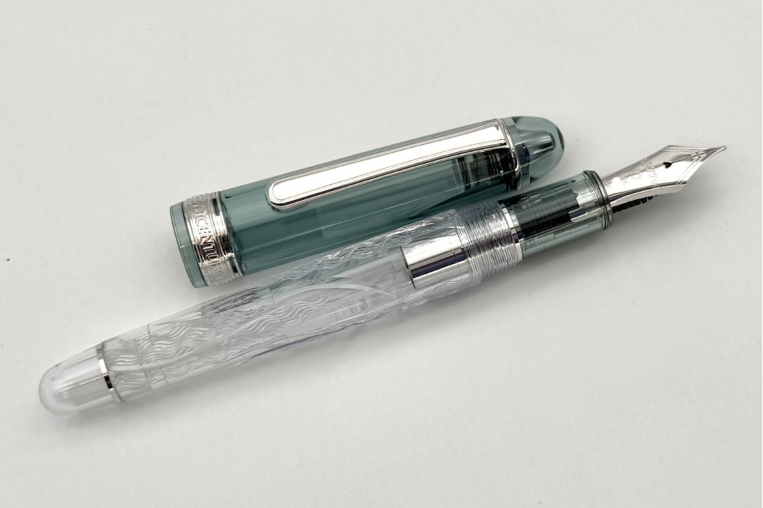 Platinum Limited Edition 3776 Century Fuji Unkei Kinu-Gumo Fountain Pen