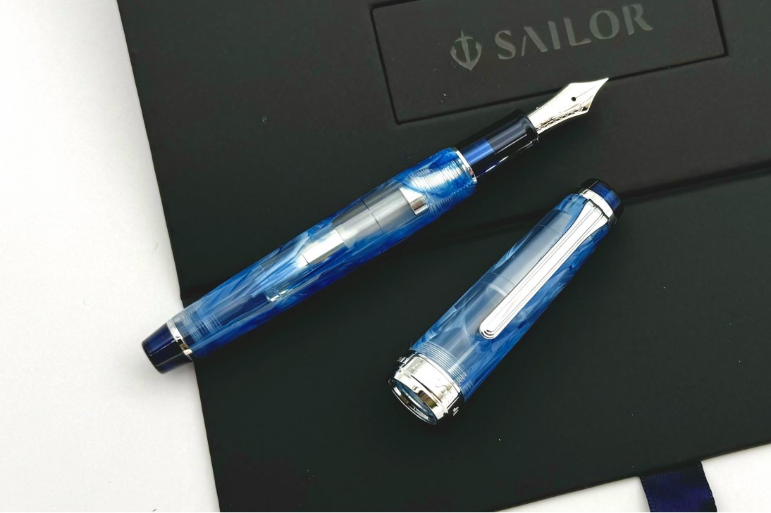 Sailor Bespoke Limited Edition ProGear Slim Veilio Blue Fountain Pen (21K nib)