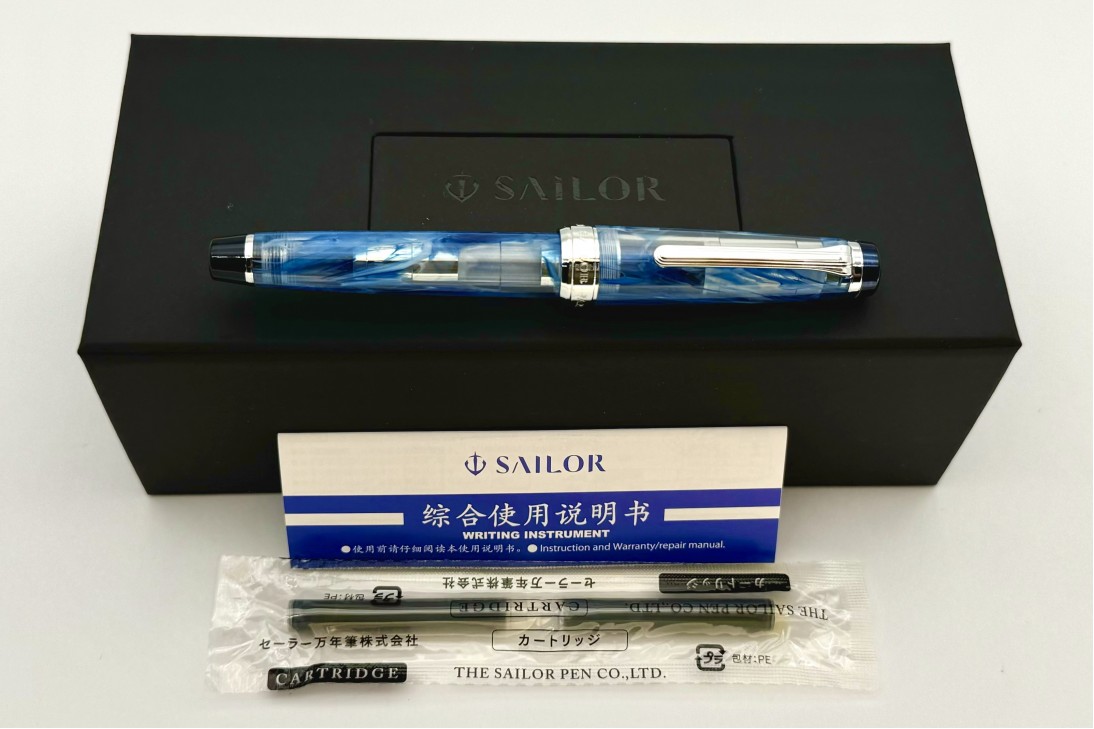 Sailor Bespoke Limited Edition ProGear Slim Veilio Blue Fountain Pen (21K nib)