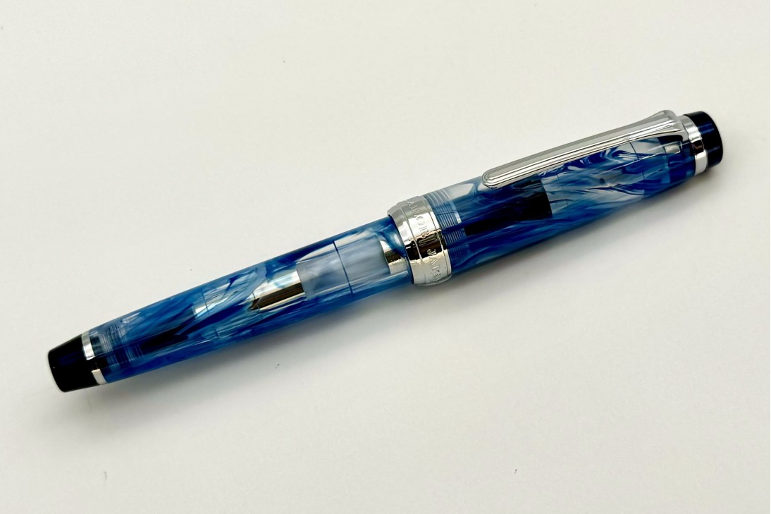 Sailor Bespoke Limited Edition ProGear Slim Veilio Blue Fountain Pen (21K nib)