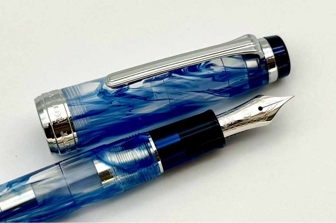 Sailor Bespoke Limited Edition ProGear Slim Veilio Blue Fountain Pen (21K nib)