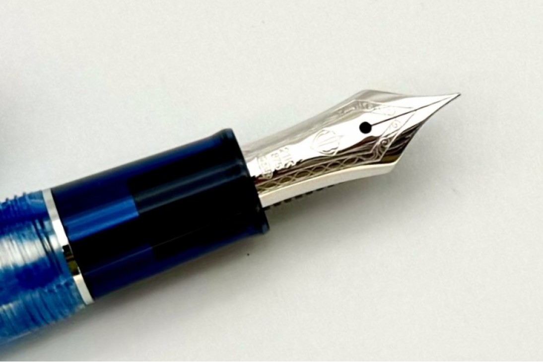 Sailor Bespoke Limited Edition ProGear Slim Veilio Blue Fountain Pen (21K nib)