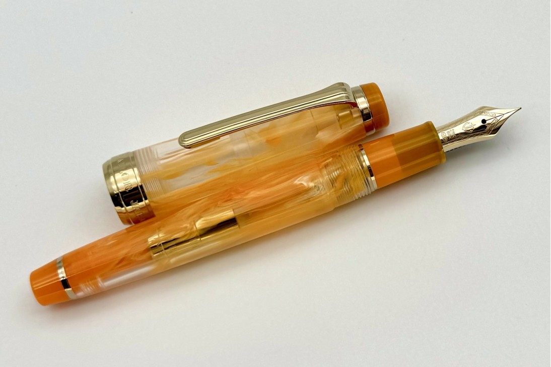 Sailor Bespoke Limited Edition ProGear Slim Veilio Pearl Orange Fountain Pen (21K nib)