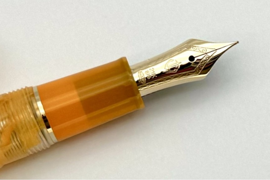 Sailor Bespoke Limited Edition ProGear Slim Veilio Pearl Orange Fountain Pen (21K nib)