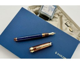 Sailor Limited Edition ProGear Slim Manyo Persimmon Fountain Pen Set