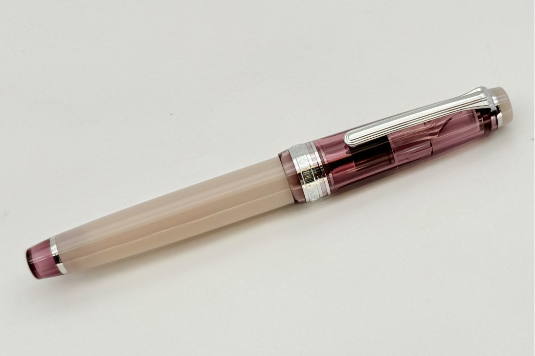 Sailor Limited Edition ProGear Slim Manyo Red Bean Fountain Pen Set