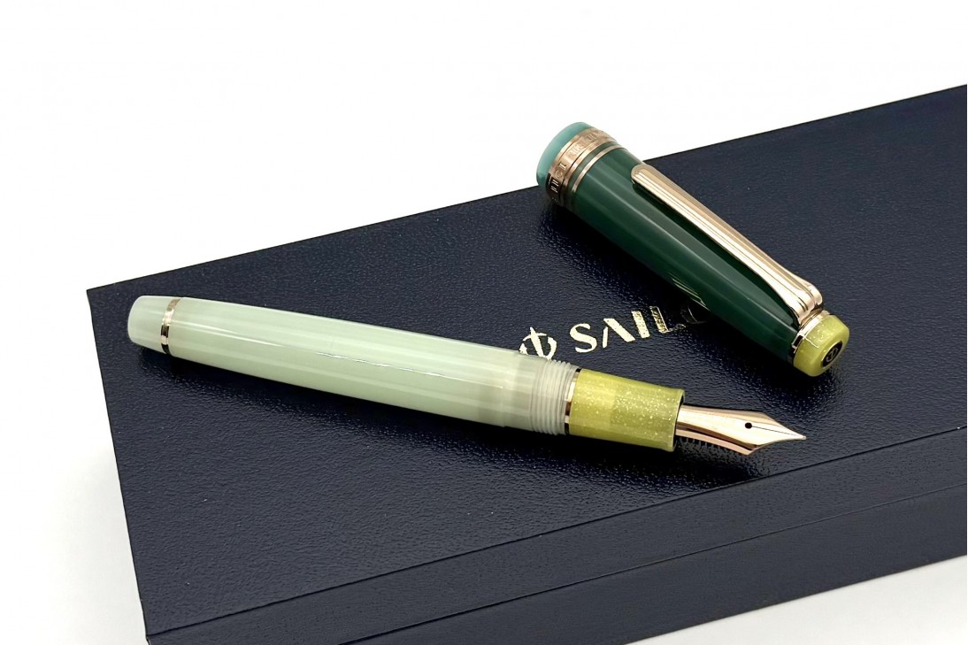 Sailor Progear Slim Dried Flower 2 Eucalyptus Fountain Pen