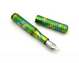 Schon DSGN Anodized Aluminum Confetti Lime Faceted Pocket Six Fountain Pen