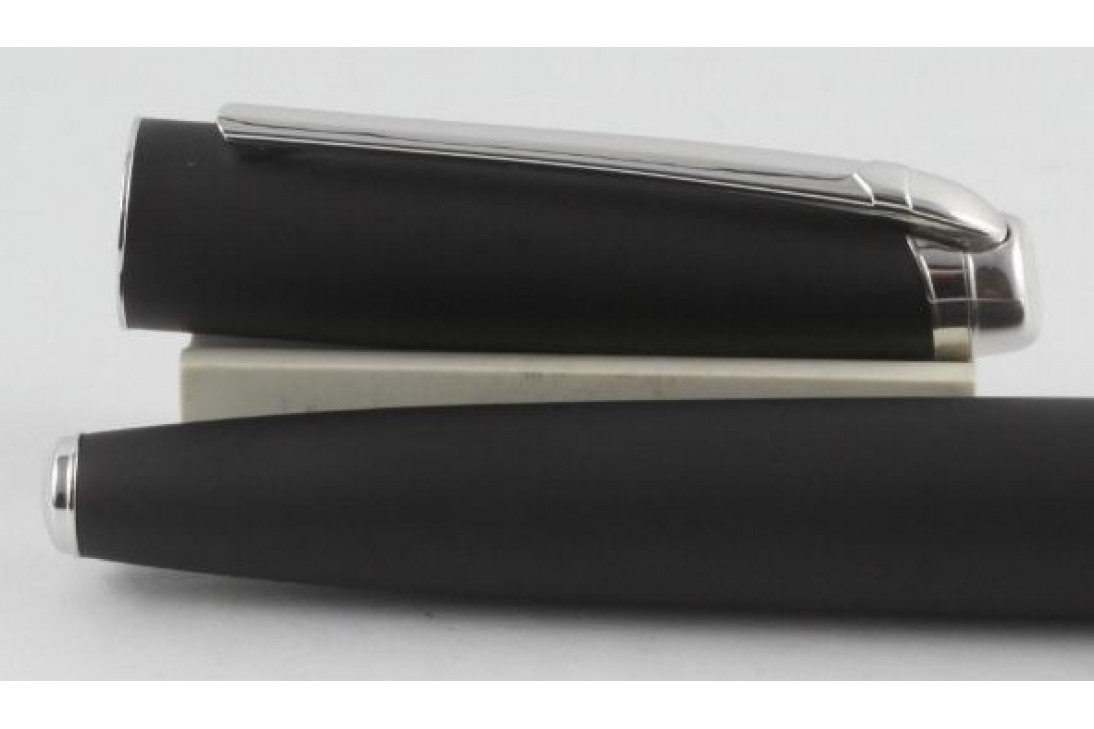 Caran d'Ache Leman Matte Black Fountain Pen