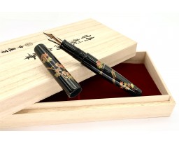 Nakaya Piccolo Long Maki-e Maple Leaves Fountain Pen